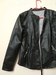 Y2k Leader Jacket 🖤