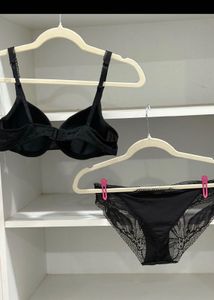 Calvin Klein bra &amp; panty Set