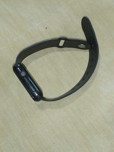 Selling Affordable Watch Displays Time