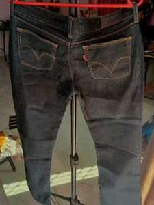 Levi&#39;s Bootcut Jeans @affordableprice