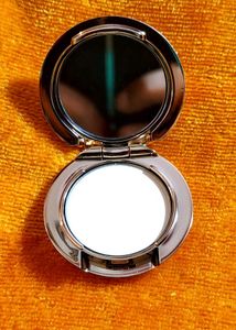 Charlotte Tilbury airbrush flawless finish powder
