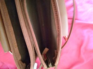Kitty Sling bag