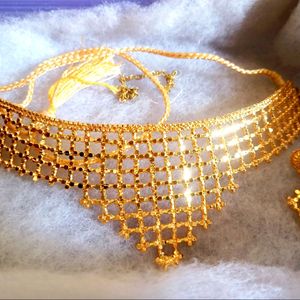 City Gold Choker Set With Earings