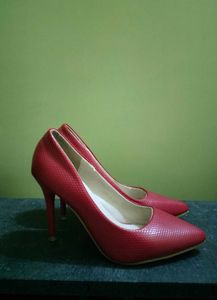 Red Pointed Heels