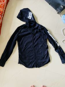 Highlander Hoodie Shirt Slim Fit- Size:L