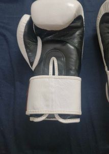 New Boxing Gloves For 10 To 17 Years Old Kids