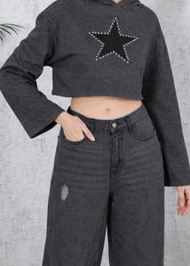 Star Graphic Crop Hoodie