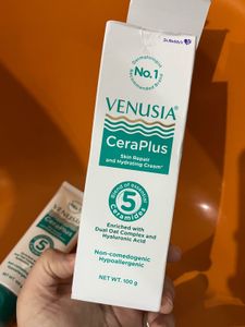 Venusia CeraPlus Cream