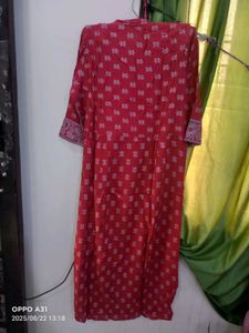 New Three Pcs Beautiful Pakistani Suit