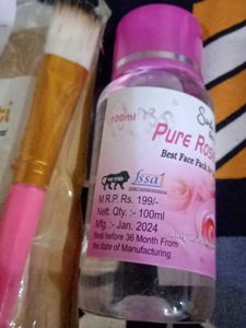 Facepack With Rosewater