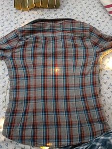 tshirt (Grey base with classic brown, black &amp; blue