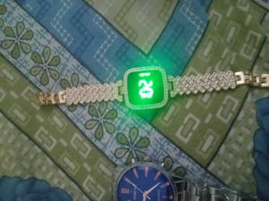 stylish women watch