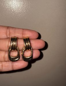 Vintage Gold Oval Drop Earrings