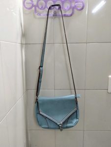 Beautiful Blue Baggit Sling