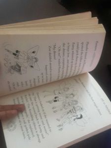 Rainbow Magic: Florence the Friendship Fairy