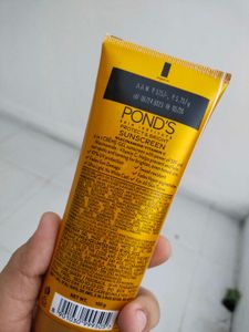 Pond&#39;s Sun Miracle SPF 50