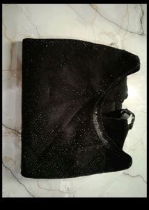 pretty black crop top.