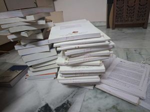 2Yrs MBA text books-Harvard Wharton ISB cases