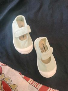 Cute Green Velcro Shoes Never Used