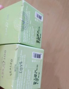 2 Dot &amp; Key Cica Calming Skin Renewing Night Gel