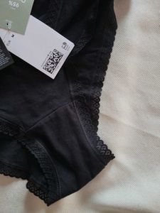 H&amp;M Lace Trimmed Cotton Hipsters Set Of 3/ Size-M