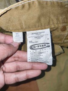 G-Star &#39;New Riley&#39; 3D Back-Zip Shorts