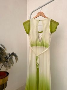 Green front slit maxi dress with button details💚