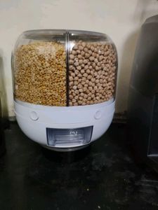 Rotating Grain Dispenser