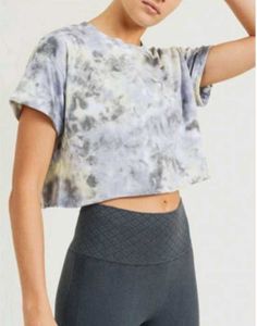 Tie-dye Crop T-shirt.