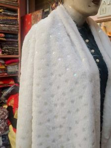 New Luxury Woolen Shawl With Hearts