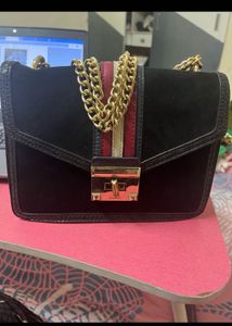 Aldo Chic Black &amp; Gold Chain Shoulder Bag