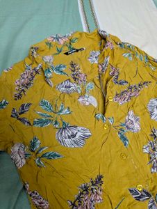 Westside Nuon Floral Top