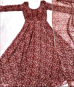 Elegant Ethnic Kurti With Dupatta
