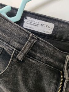 Black Straight Jeans