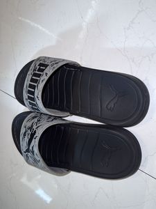 Puma Slides - Size 6