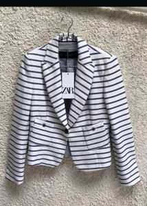 Zara Y2K Striped Blazer 💙 🤍