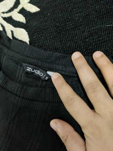 Black Zudio S Size Top