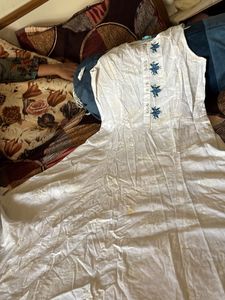 Elegant Embroidered Kurta