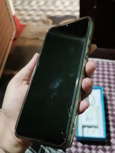 Realme Nazro 50A