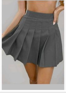 aesthetic skater skirt