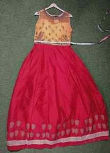 LADIES GOWN brand NEW
