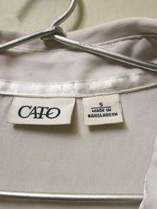 Seveless White Colour Shirt Girls