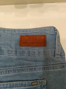 New With Tag Blue Jeans ONLY In 30"