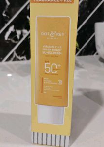 Dot &amp; Key VitaminC +E Super Bright Sunscreen SPF50