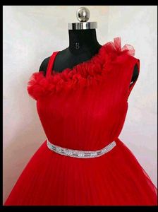 Elegant Red Party Gown