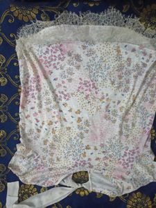 Floral Print Tee with Lace Trim