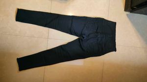 Black Skinny Jeans