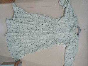 Girl &#39;s Top