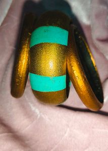 🎁Buy 2 Get 1 Free 🎁 Gold &amp; Teal Bangle Set