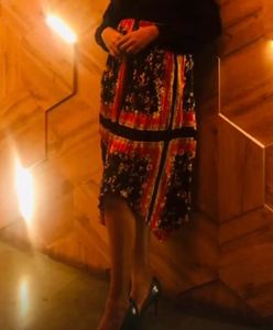 ZARA- vibrant skirt
